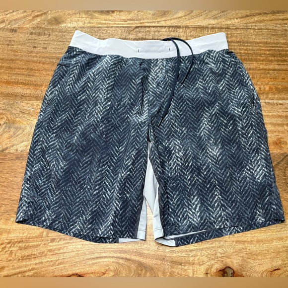 lululemon athletica Other - Lululemon Mens T.H.E. Shorts Drawstring Waist Bleached Herringbone Black Size L